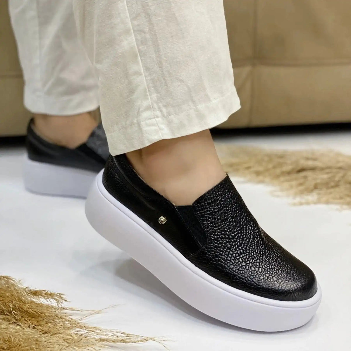 Sneakers Tokio en Cuero - El Bazar Digital